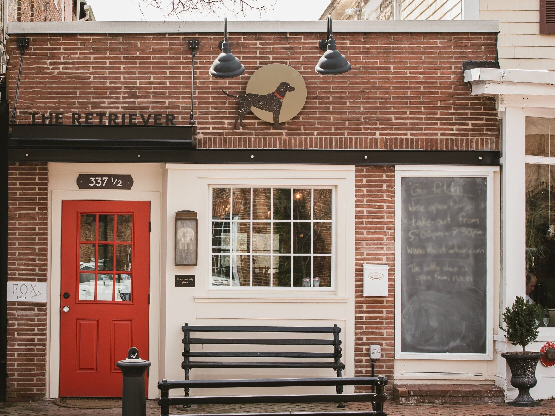 Picture of The Retriever Bar