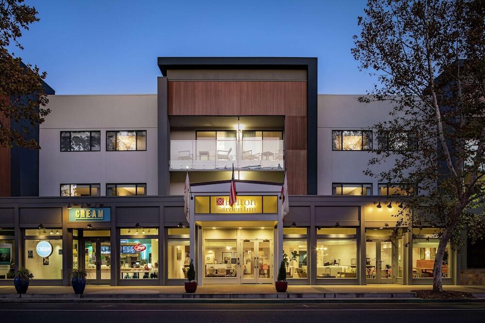 Picture of Hilton Garden Inn Davis Downtown