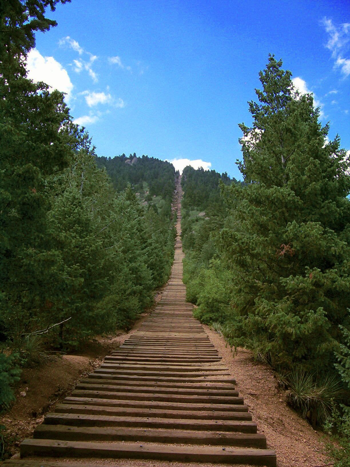Picture of Manitou Incline