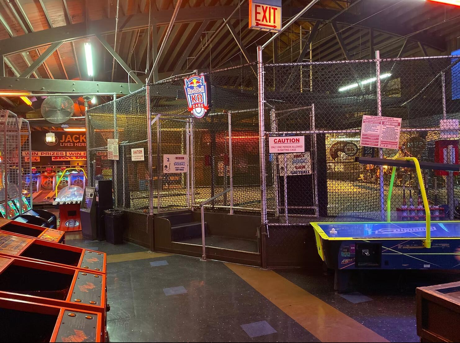 Picture of Sluggers World Class Sports Bar and Grill & Dueling Pianos