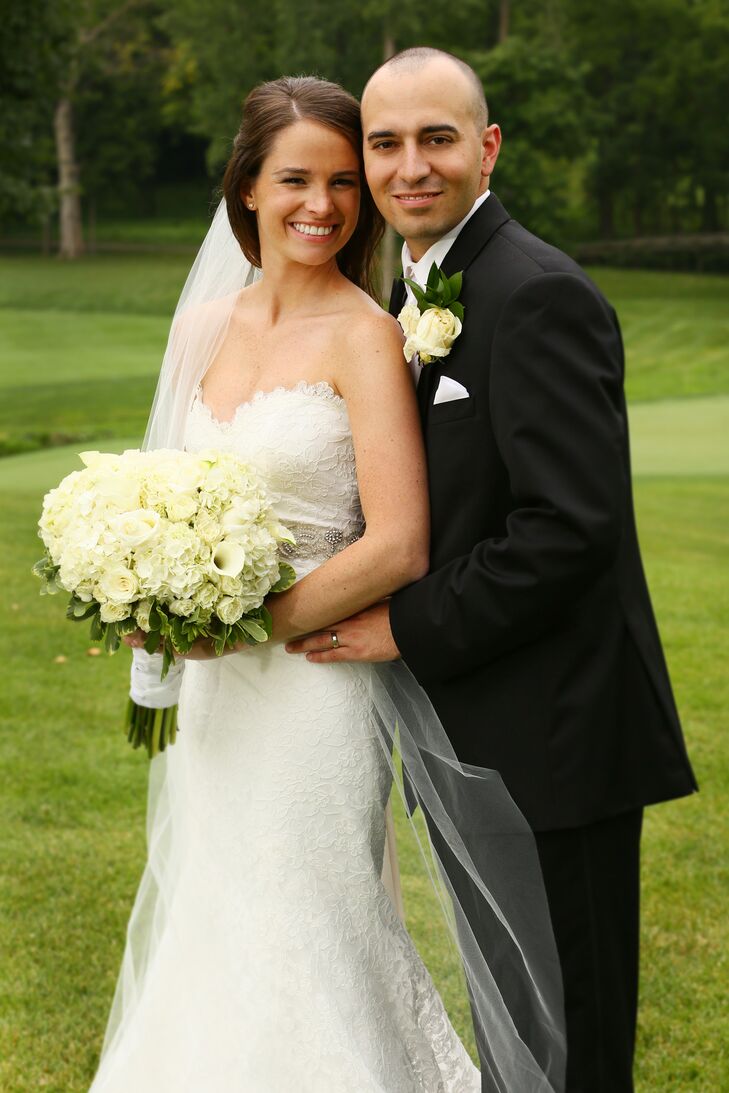 Kristen Dillon (26, Marketing Professional) met Keith McCalla (26, Accountant) at the University of Richmond while the two pursued their Bachelor’s de