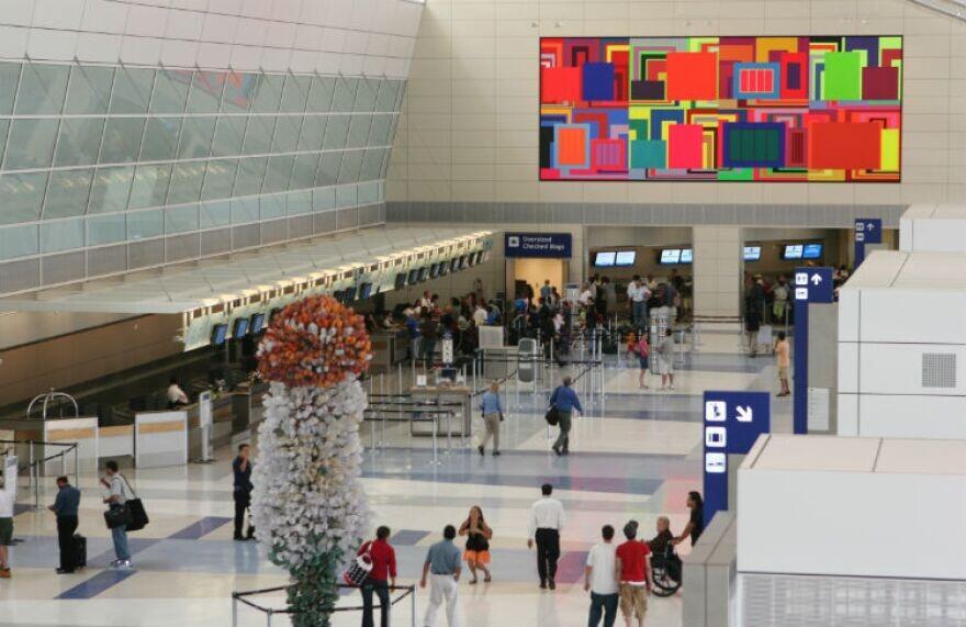 Picture of DFW International Airport (Main)