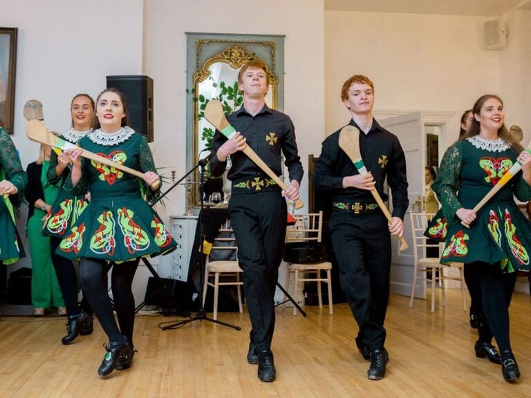 traditional Irish wedding dancers