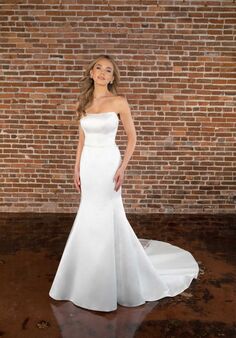 Essense of Australia D3780 Fit-and-Flare Wedding Dress