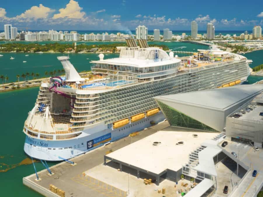 Picture of Cruise Terminal A - Royal Caribbean International (Crown of Miami)
