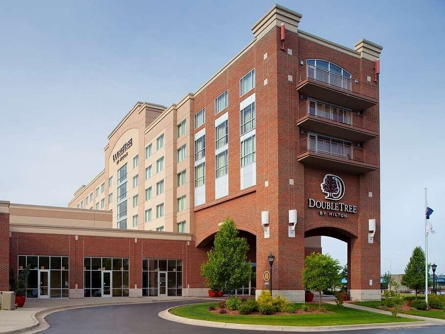 Picture of DoubleTree by Hilton Hotel Bay City - Riverfront