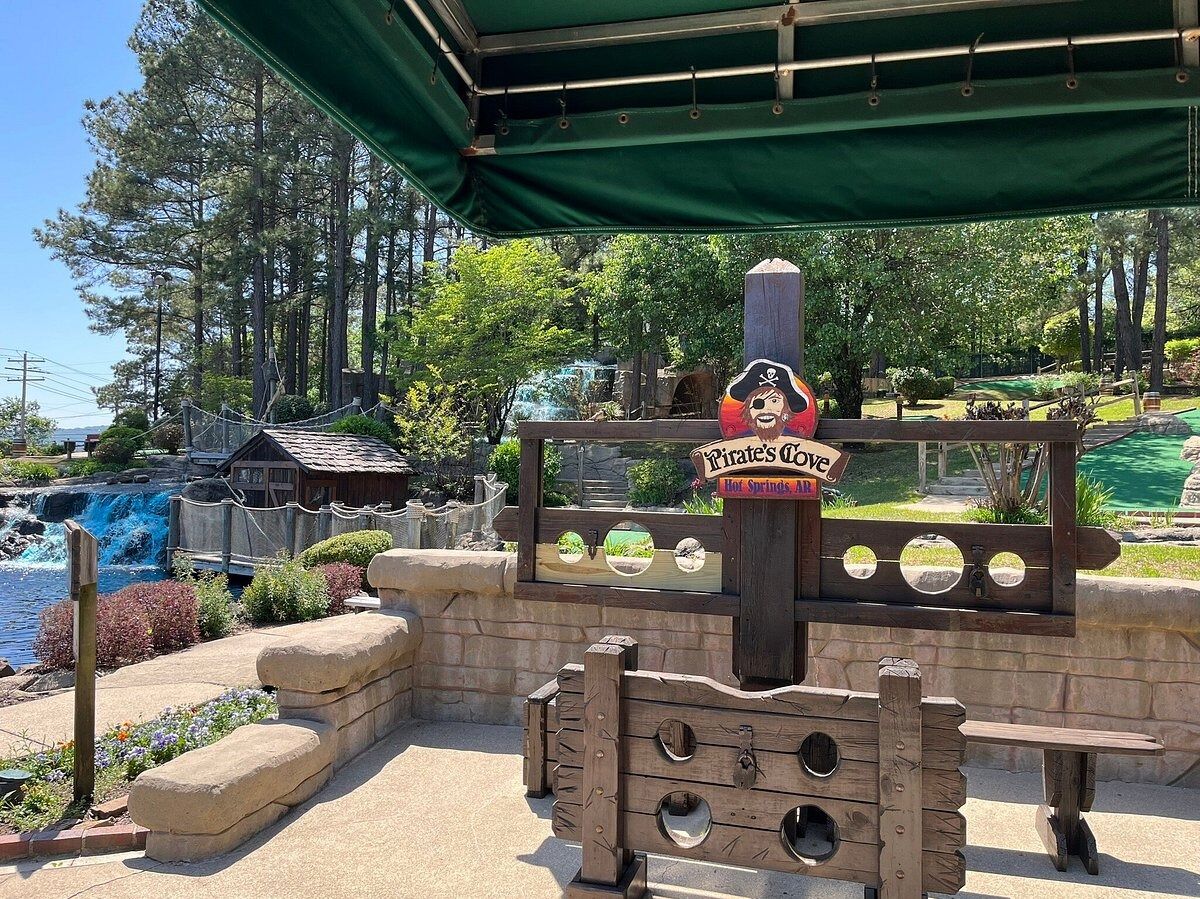 Picture of Pirate's Cove Adventure Golf
