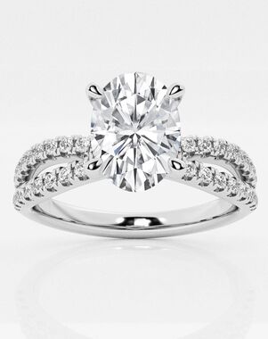 Grown Brilliance Oval Cut Engagement Ring