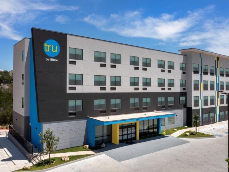 Picture of Tru by Hilton San Antonio North
