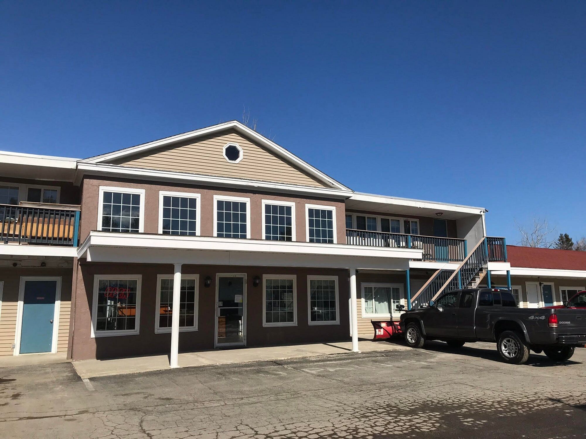 Picture of Admirals Ocean Inn
