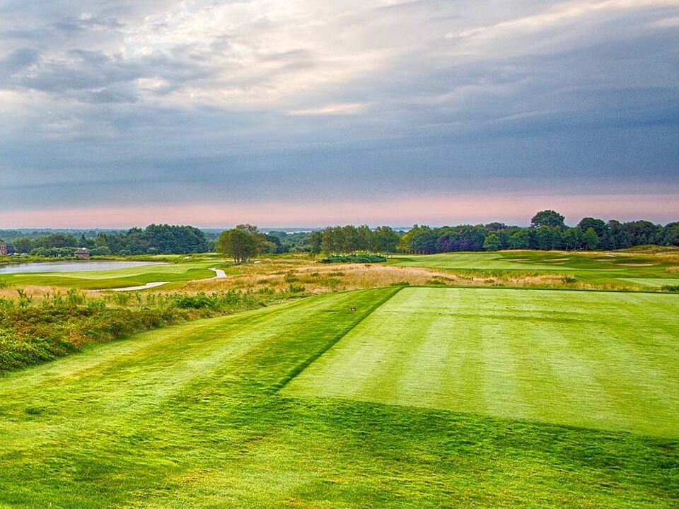 Picture of Newport National Golf Club
