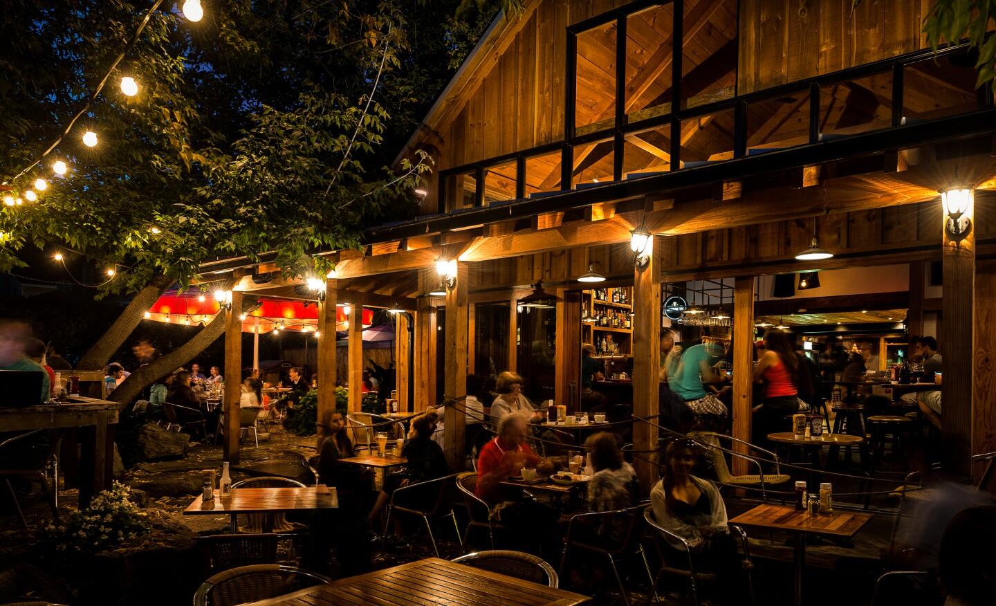Picture of Chelsea Pub