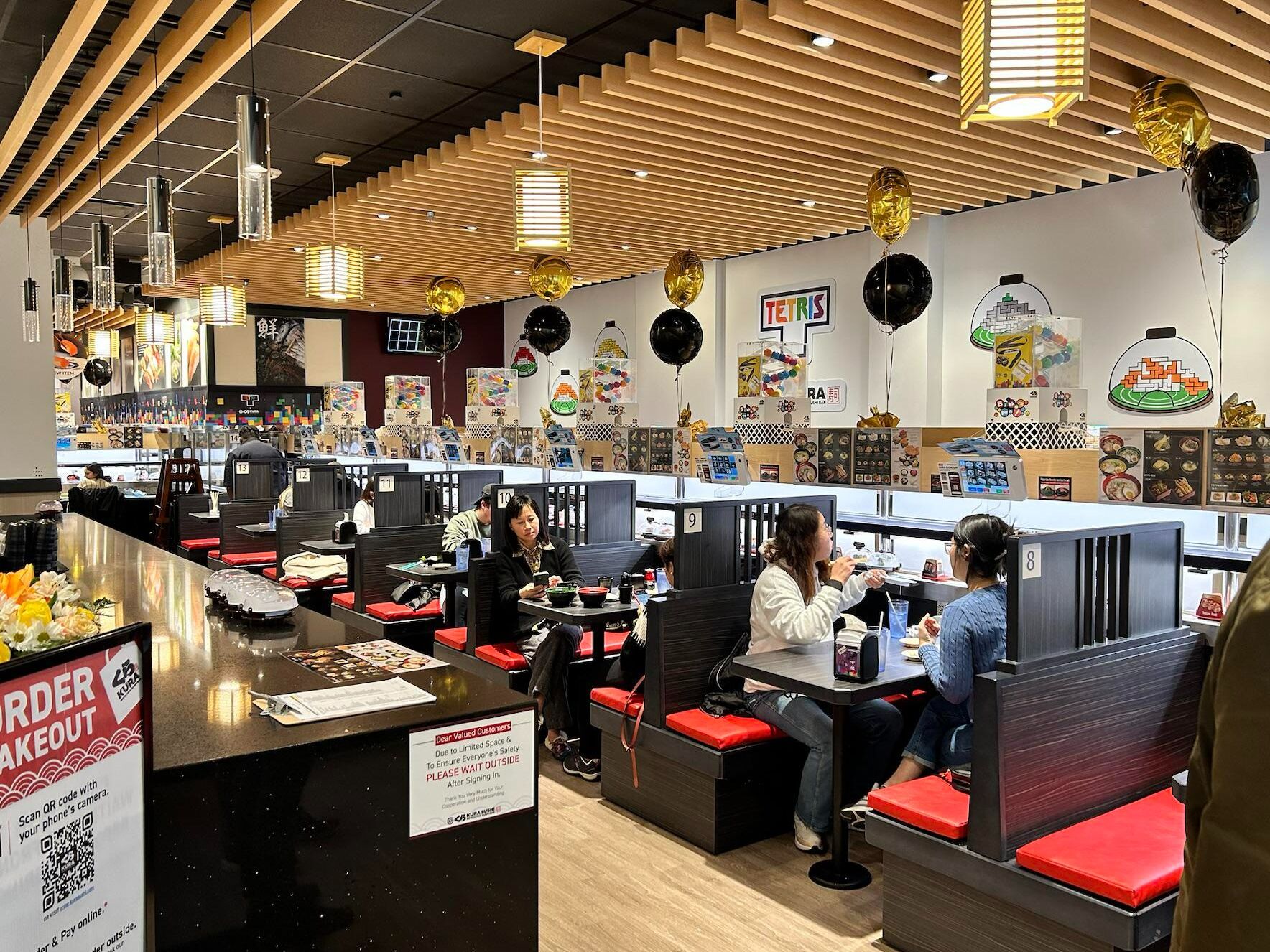 Picture of Kura Revolving Sushi Bar