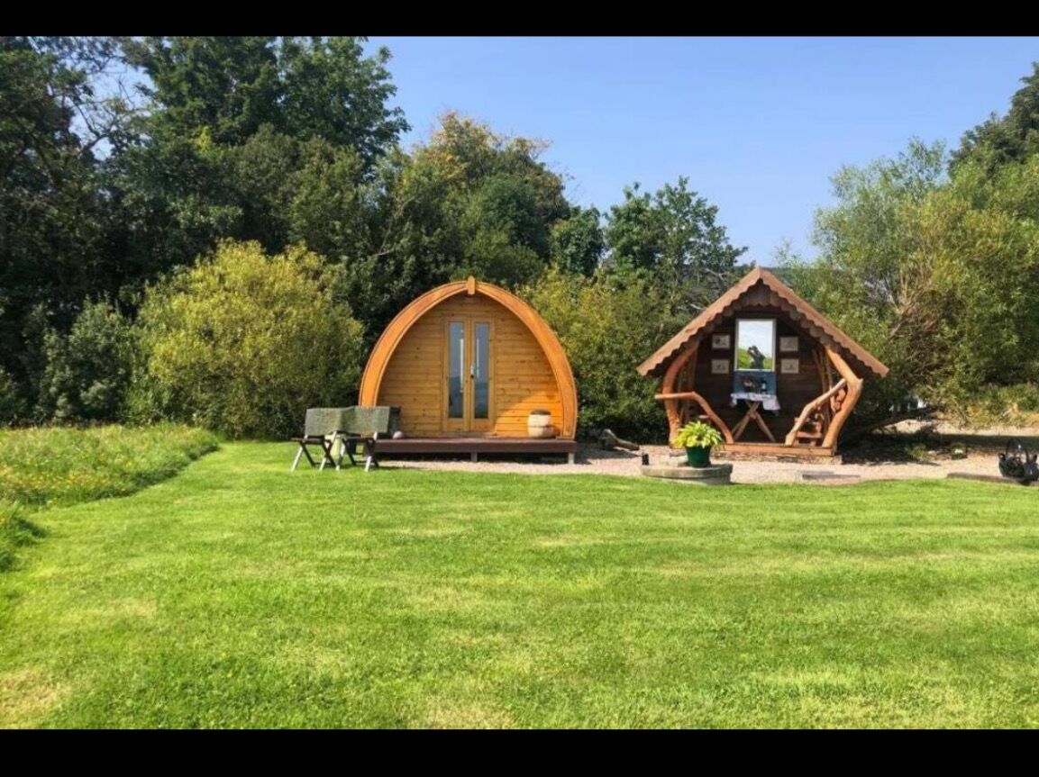 Picture of River View Log Cabin Pod