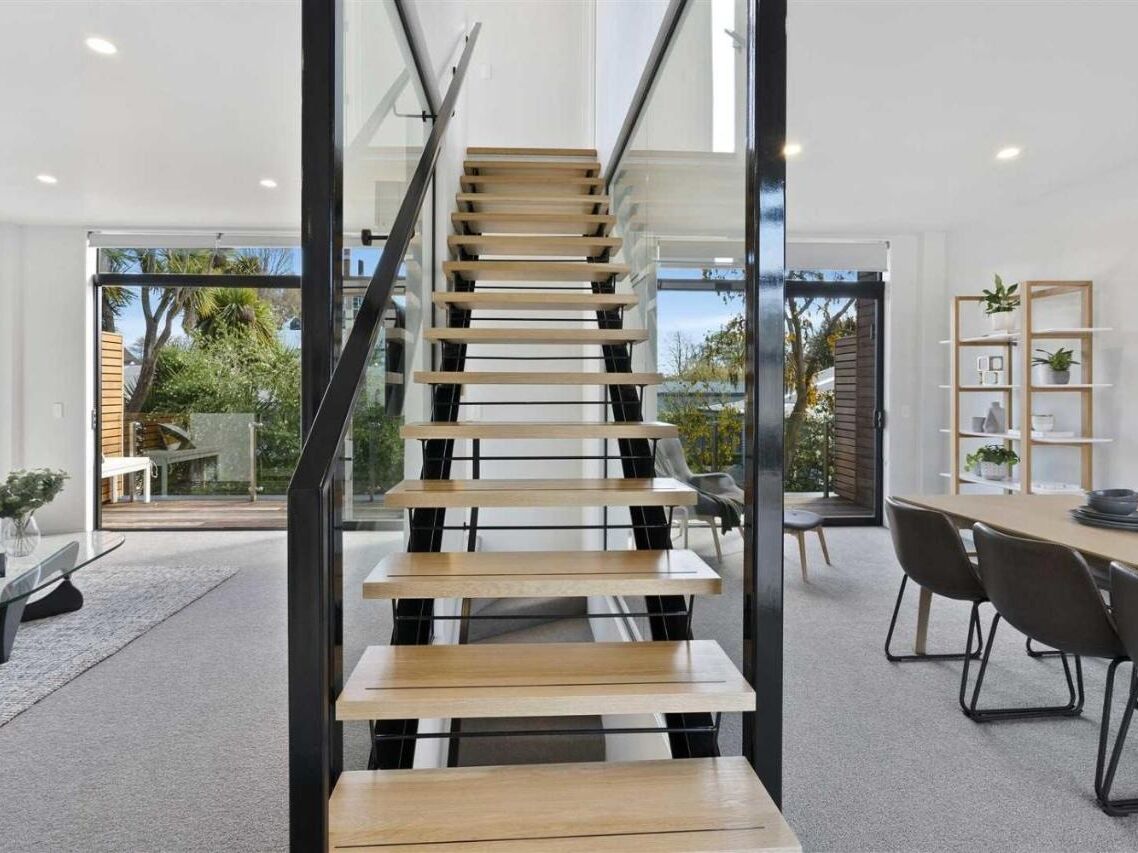Picture of Urban Diamond - Whole House