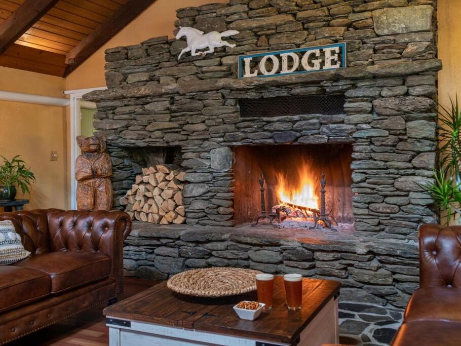 Picture of White Horse Lodge