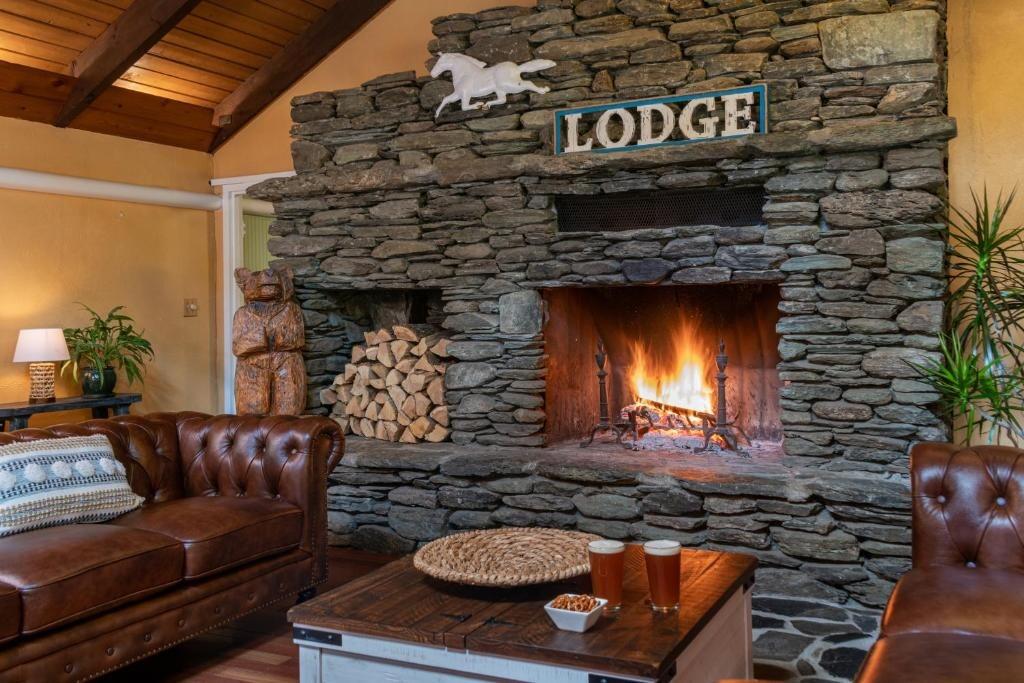 Picture of White Horse Lodge