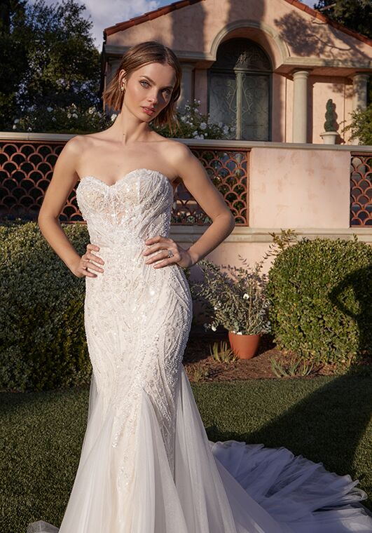 Casablanca Bridal Style 2527 Erza Fit-and-Flare Wedding Dress - 2