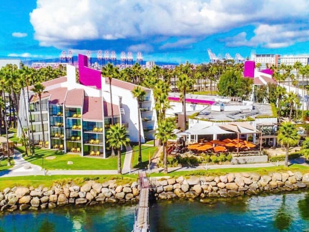 Picture of Hotel Maya - a DoubleTree by Hilton Hotel