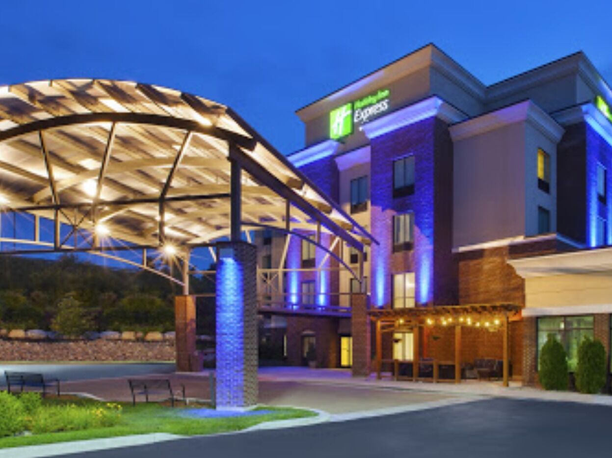 Picture of Holiday Inn Express & Suites Geneva Finger Lakes, an IHG Hotel