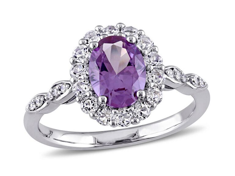 19 Stunning Alexandrite Engagement Rings