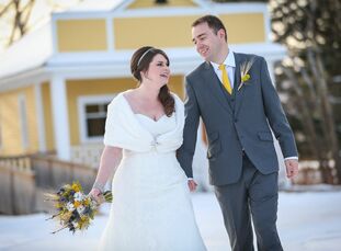 After a romantic Paris engagement, Sarah (26, a Commercial Interior Designer) and Darren (28, an Electrical Engineer) knew they wanted their wedding t