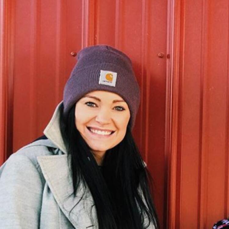 Ellie Pape