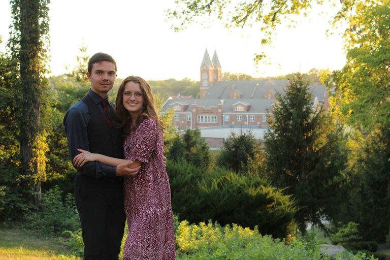 Mia Kroeter & Seth Hutten Home Page Banner