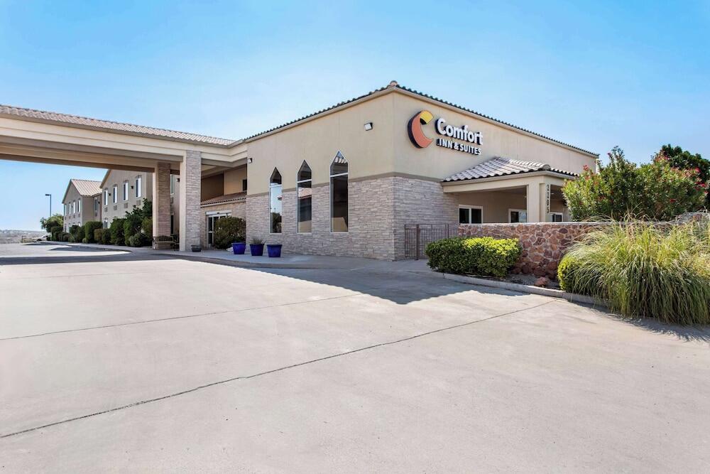 Picture of Comfort Inn & Suites I-25 near Spaceport America