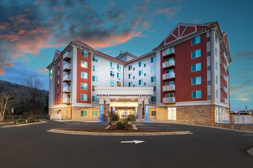 Picture of Holiday Inn Express & Suites Asheville Downtown by IHG