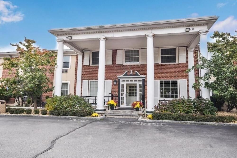 Picture of Charles River Inn