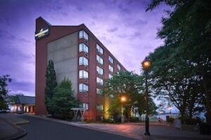 Picture of Waterfront Hotel Downtown Burlington