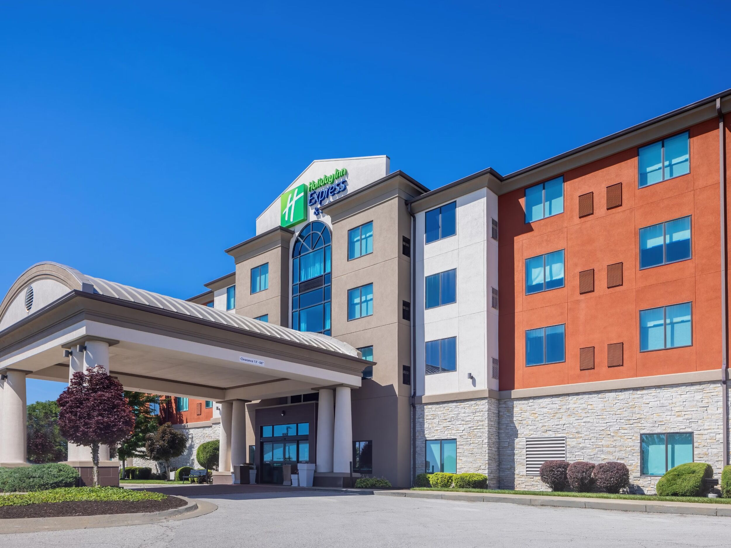 Picture of Holiday Inn Express & Suites Oklahoma City North, an IHG Hotel