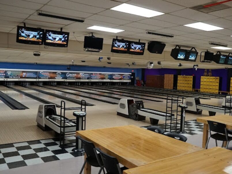 Picture of Strike Time Restaurant & Lanes