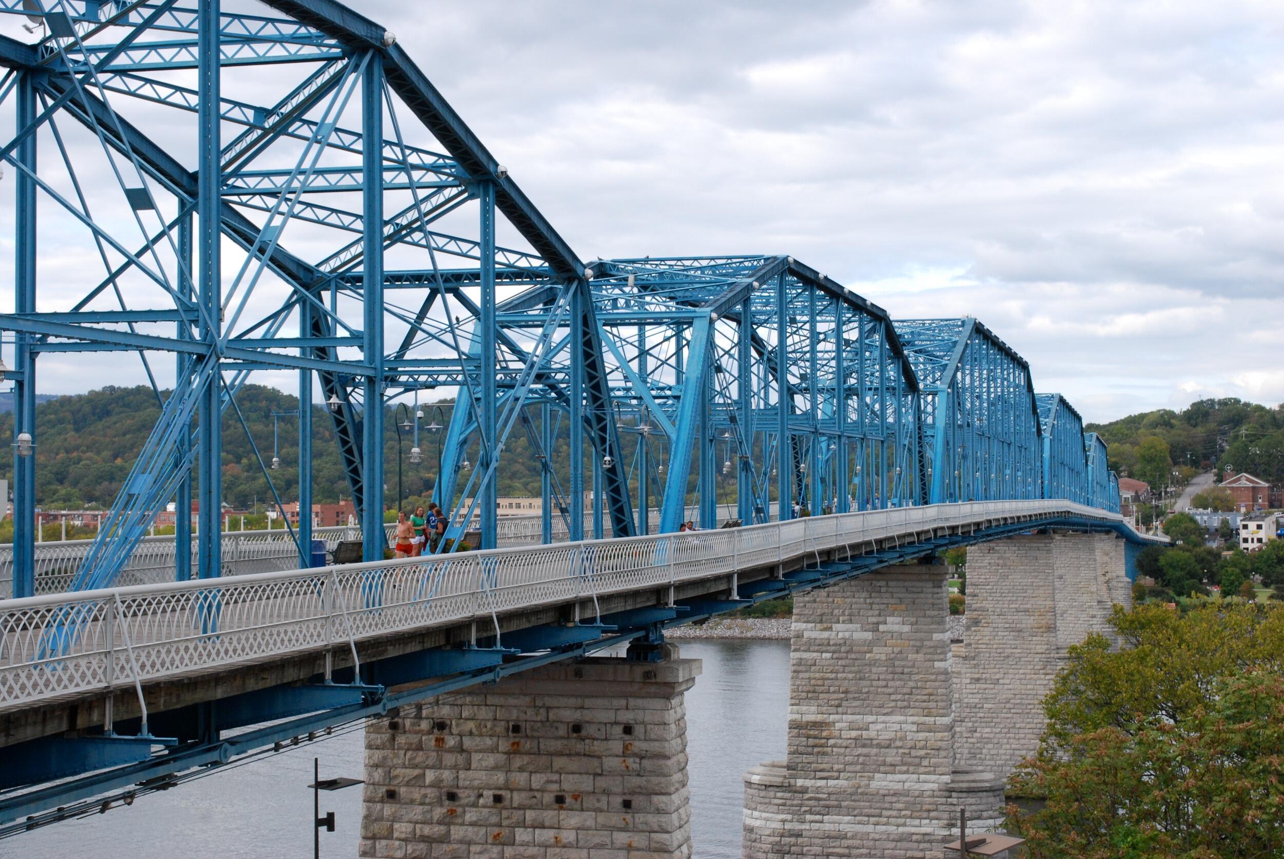 Picture of Walnut Street Bridge