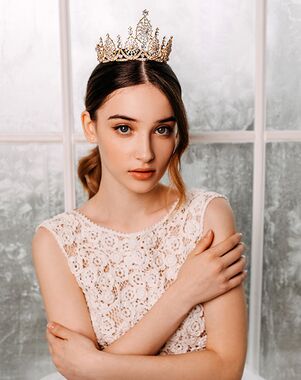AW Bridal AW BRIDAL Crown for Women, Baroque Queen Crown - Crystal Gold Tiara for Wedding Birthday Crown Cake Topper Quinceanera Pageant Prom Headband Christmas Gift, Gold Gold Tiara