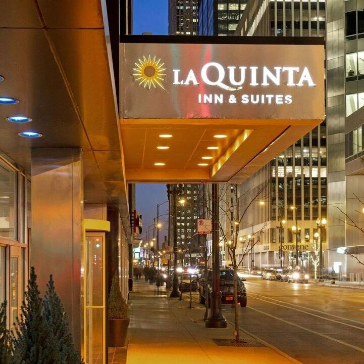 Picture of La Quinta Inn & Suites by Wyndham Chicago Downtown