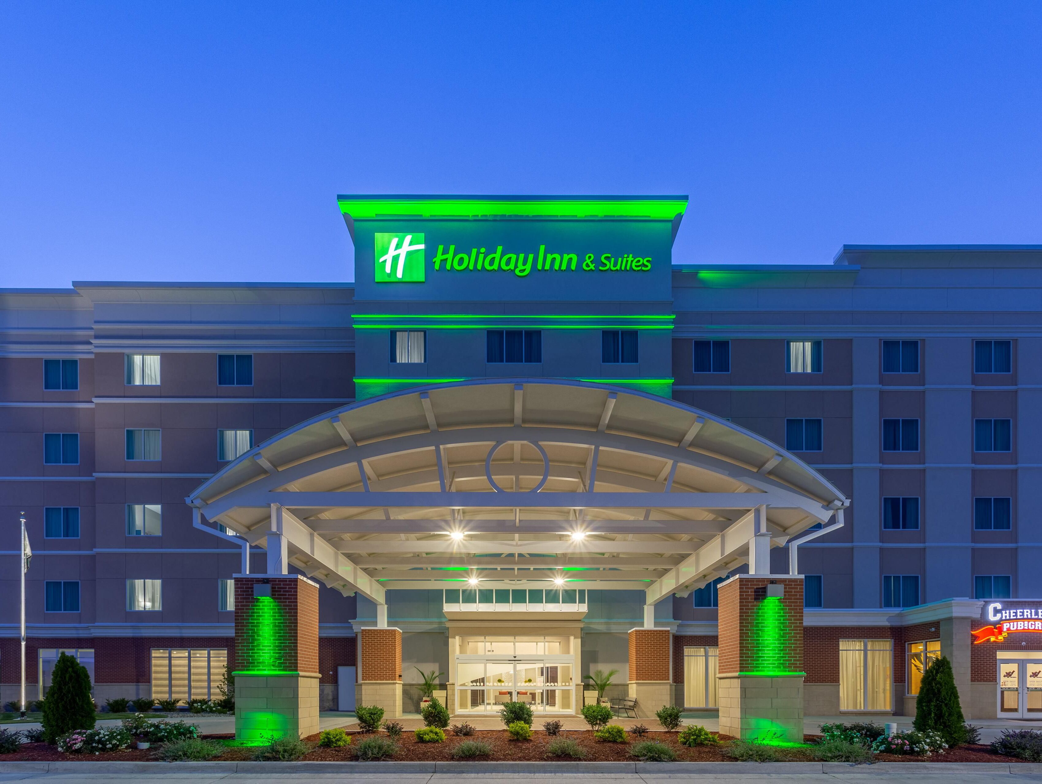 Picture of Holiday Inn & Suites Jefferson City, an IHG Hotel