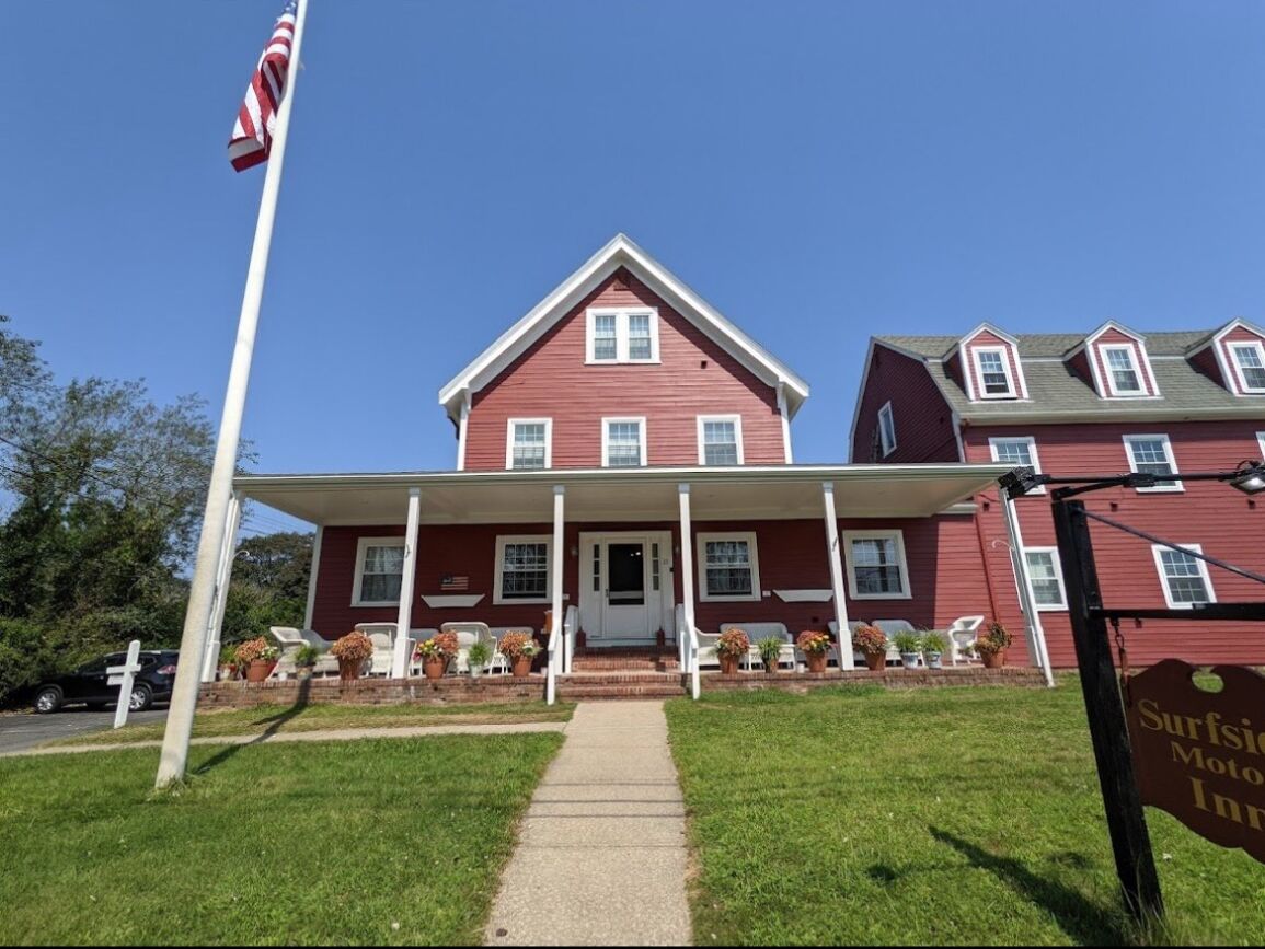Picture of Surfside Inn Chatham
