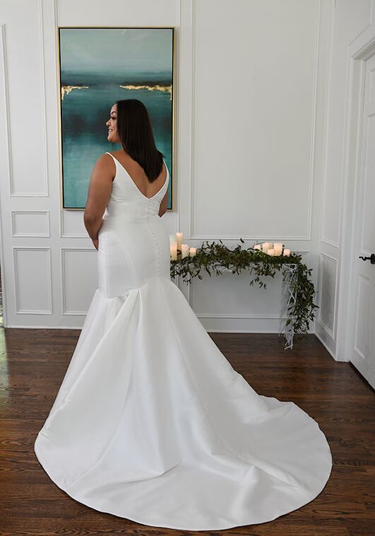 Essense of Australia D3223 plus Fit-and-Flare Wedding Dress - 2
