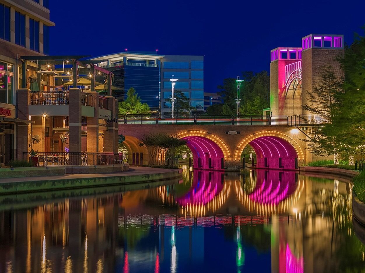 Picture of The Woodlands Waterway