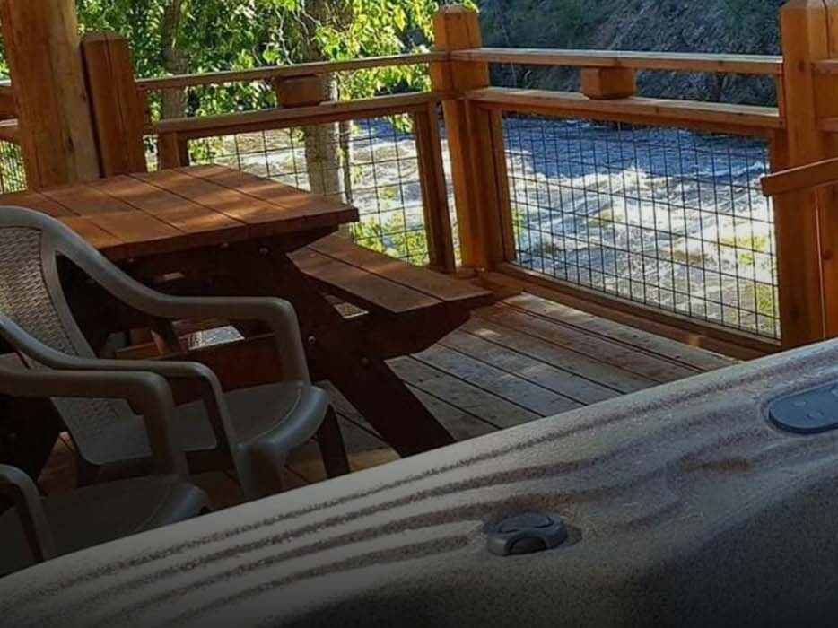 Picture of River's Edge Resort