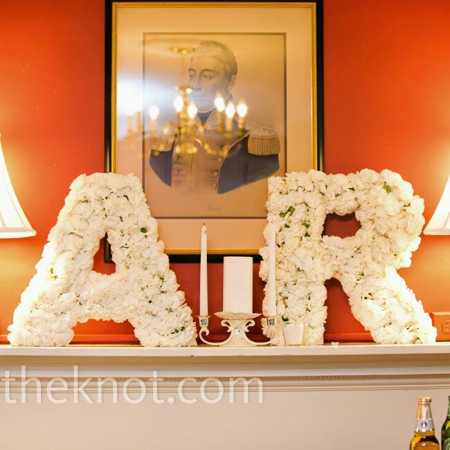 Arianne and Rogelio’s initials took flower form for a personal touch at the reception.