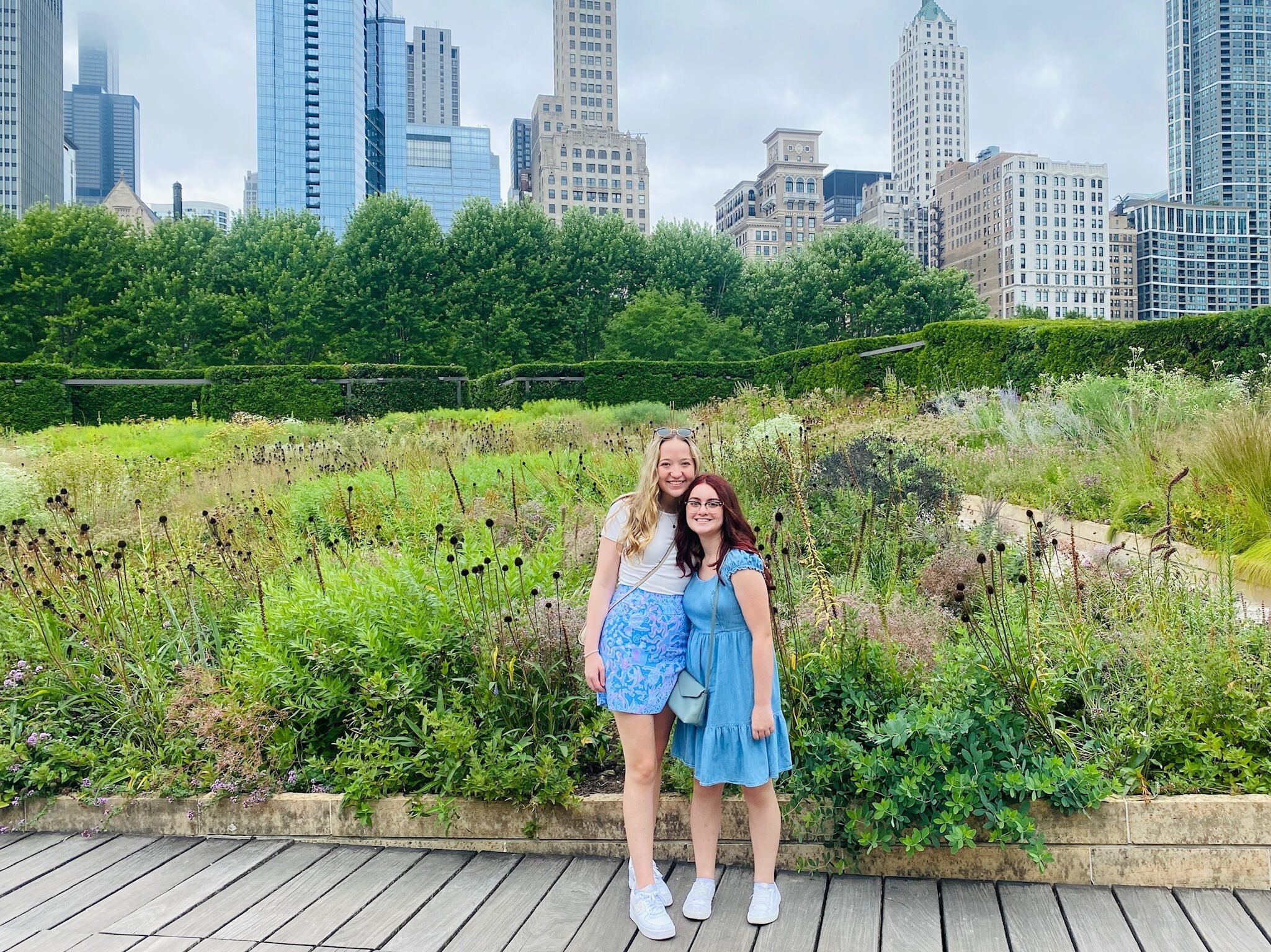 Picture of olivia + corinne