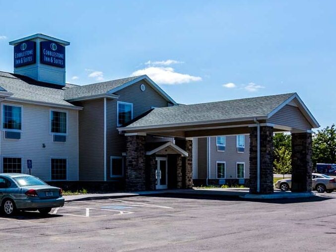 Picture of Cobblestone Inn & Suites - Barron