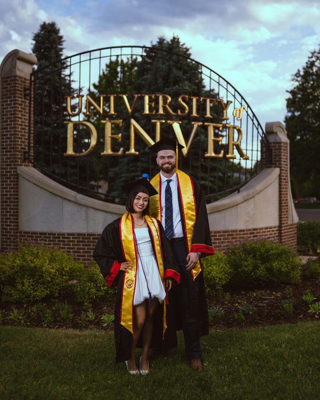 Paola & Nick Graduate Together/ Paola & Nick Se Graduan Juntos