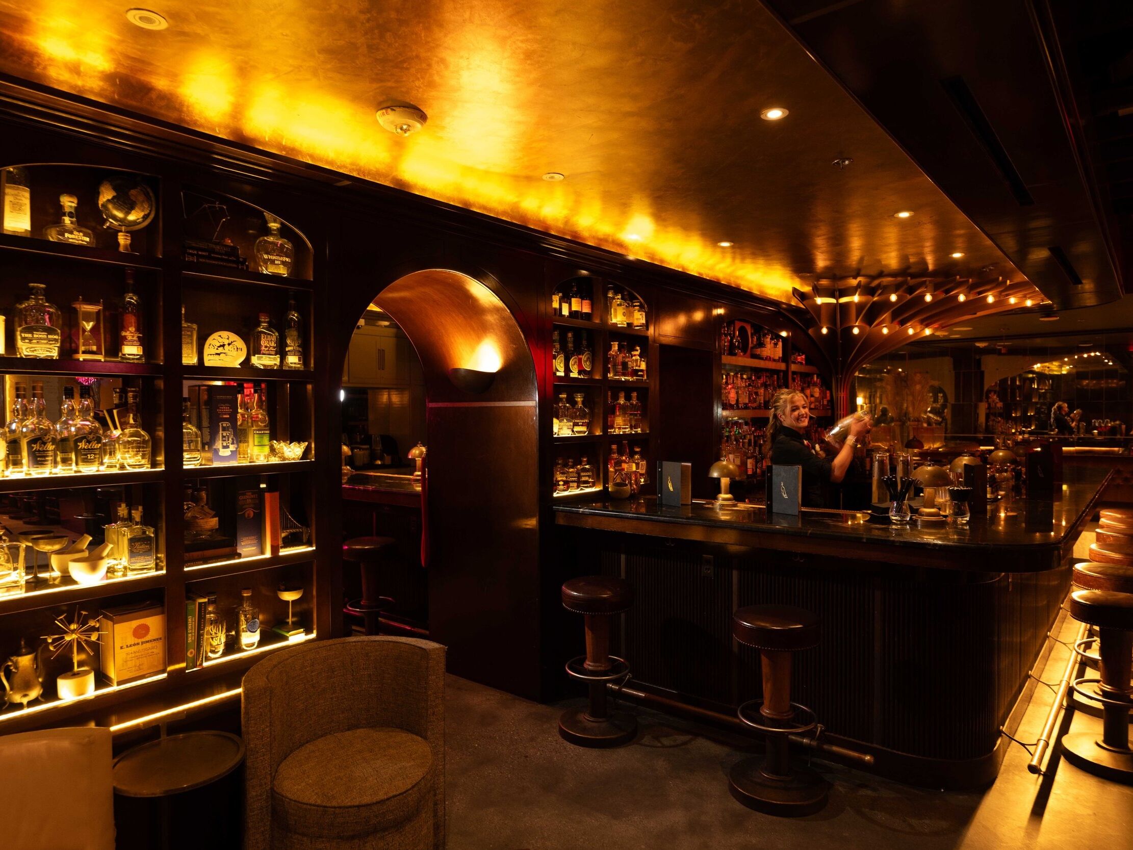 Picture of Peacock Lounge