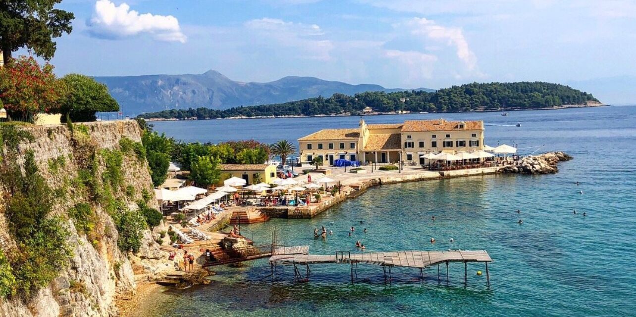 Picture of En Plo Restaurant