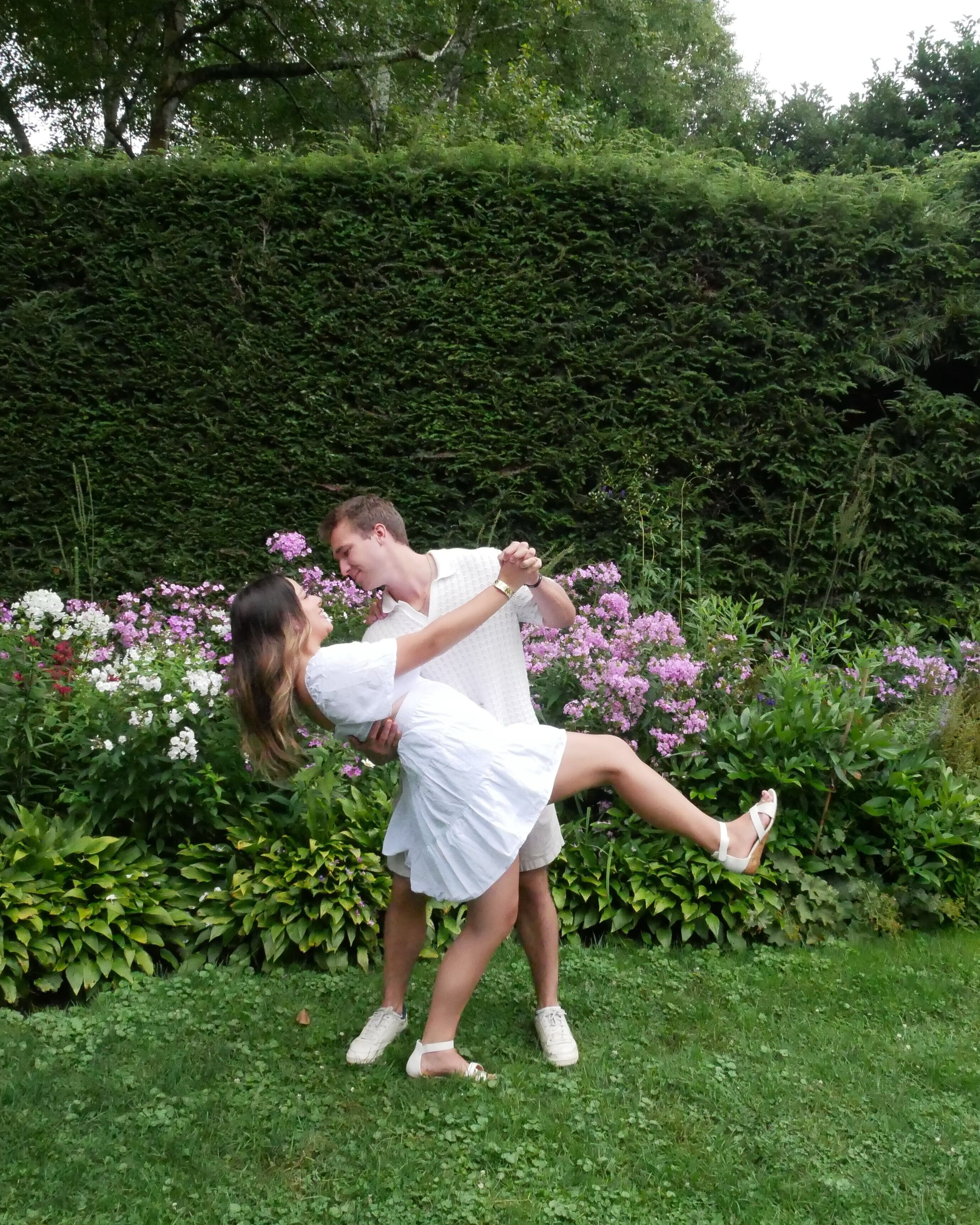 Bella & Brady Home Page Banner