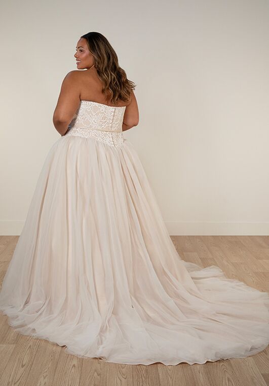 Stella York SY8189+ Ball Gown Wedding Dress - 2